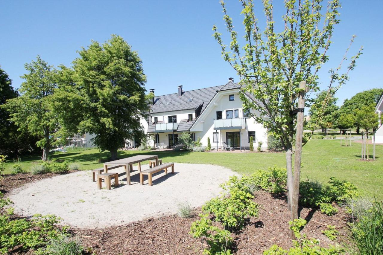 Strandnahe Fewo Mit Balkon, Gratis Nutzung Vom Ahoi Erlebnisbad Und Sauna In Sellin - Rex Rugia Fewo 10-6 Lobbe Exterior foto